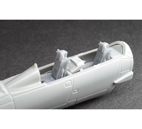 F-15 ACES II SEAT (Revell kit)